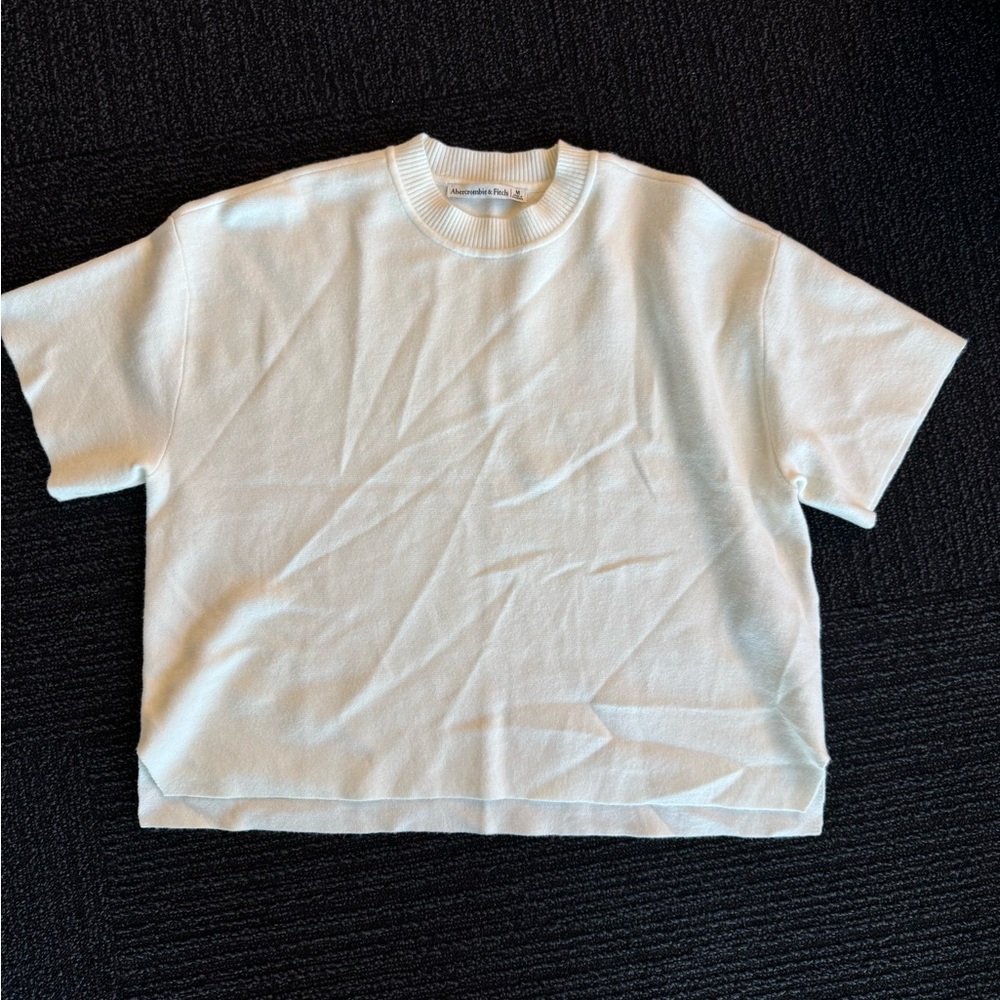 Abercrombie & Fitch White Sweater